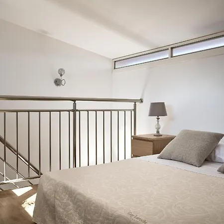 Stefania Lejlighedshotel