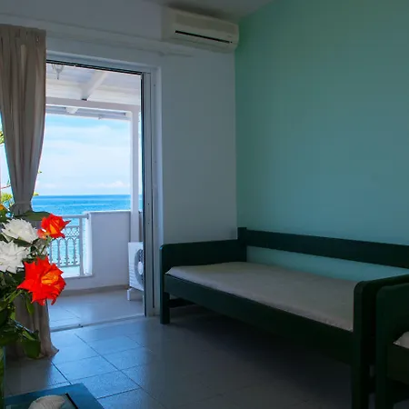 Stefania Aparthotel 4*