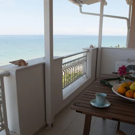 Stefania Aparthotel 4*