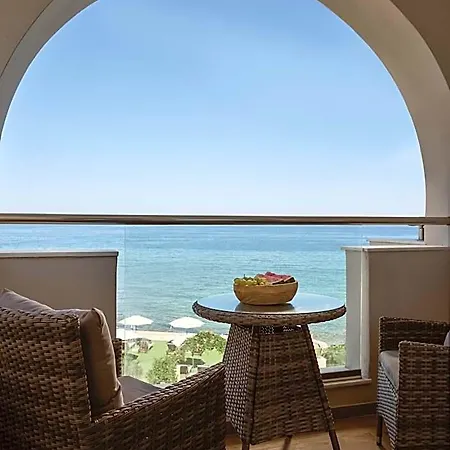 Aparthotel Stefania 4*