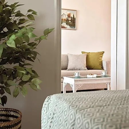 Stefania Apartmanhotel 4*