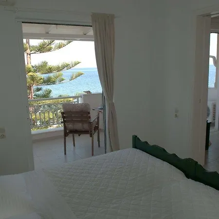 Stefania Aparthotel Kypseli